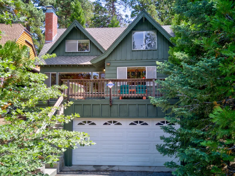 115 John Muir, Lake Arrowhead, CA 92352