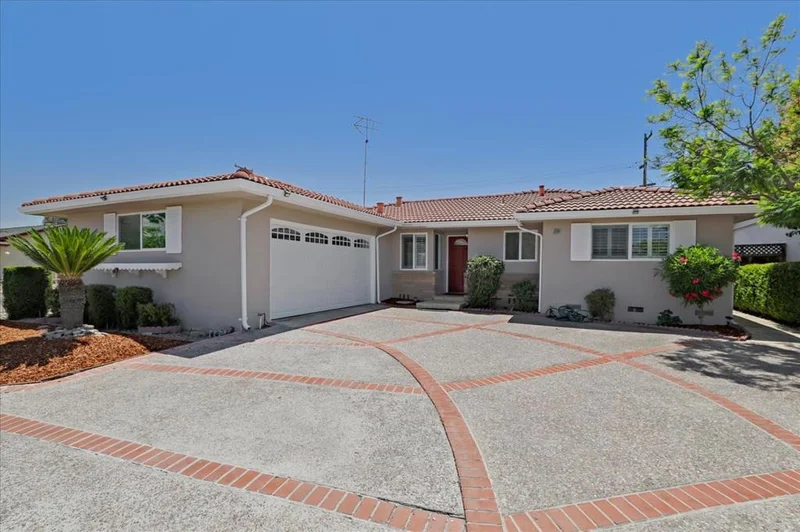 256 Spence, Milpitas, CA 95035