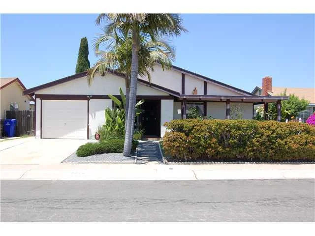 8826 Calliandra Road, San Diego, CA 92126