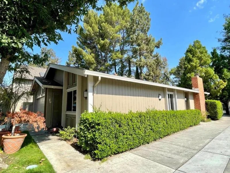 22801 Longdown, Cupertino, CA 95014