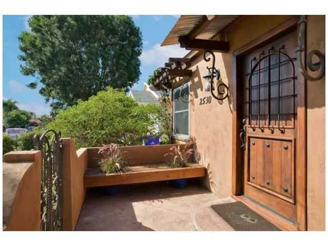 2530 Vancouver Avenue, San Diego, CA 92104