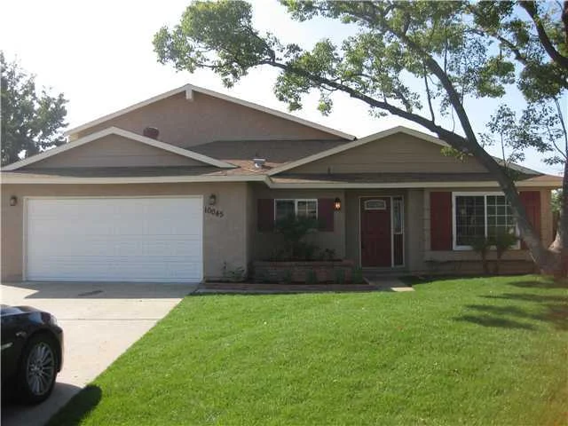 10045 Stanley Court, Santee, CA 92071