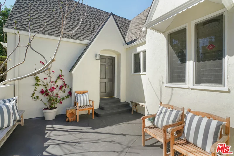 8713 Ashcroft Avenue, West Hollywood, CA 90048