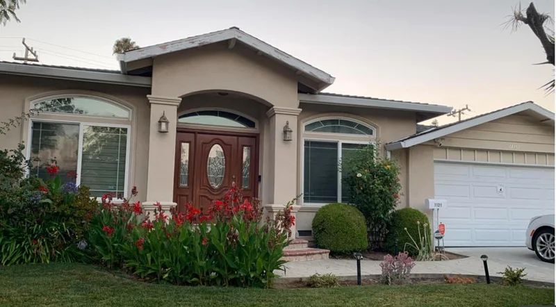 1121 Little John, San Jose, CA 95129
