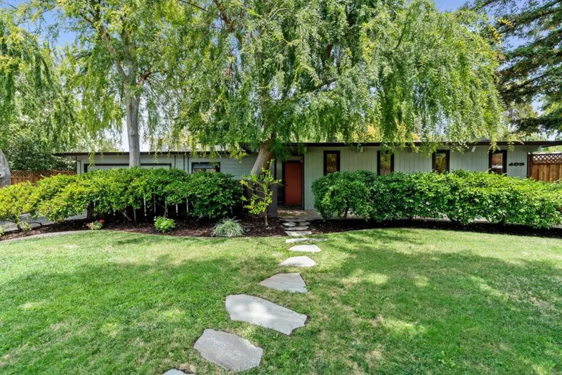 105 Camellia, Redwood City, CA 94061
