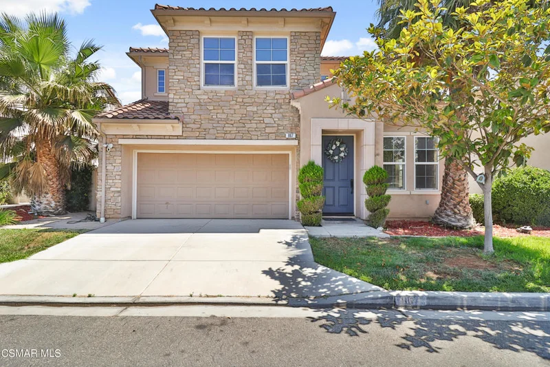 867 Coronado, Santa Paula, CA 93060