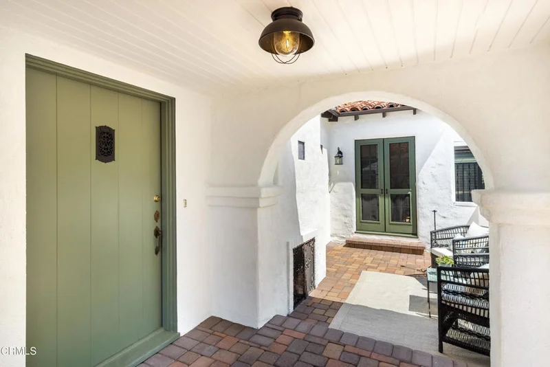 1051 Beverly, Altadena, CA 91001