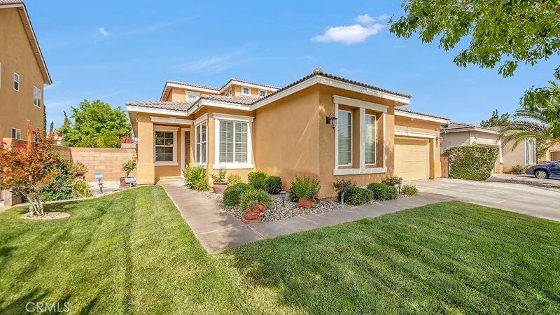 43135 Hampton, Lancaster, CA 93536