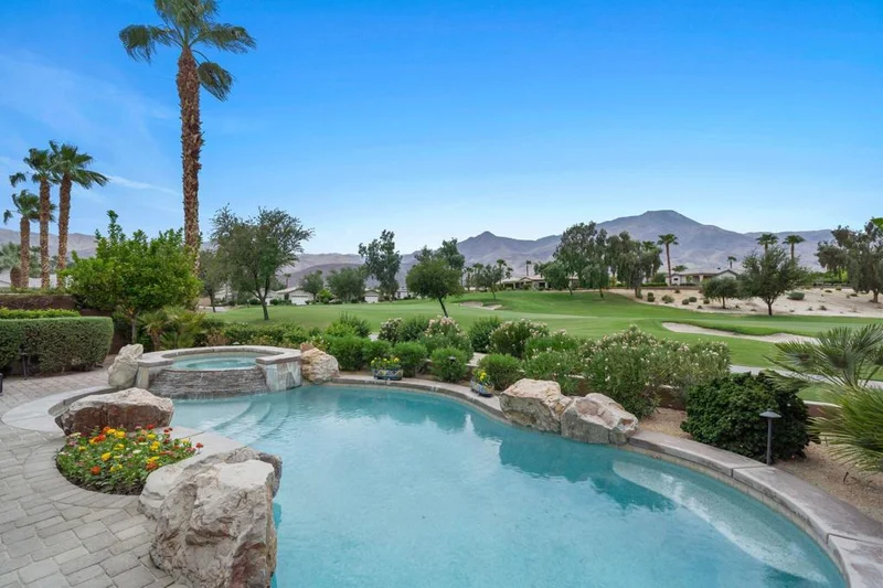 61691 Topaz, La Quinta, CA 92253