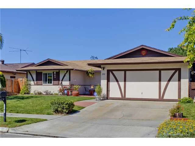 2747 Pauline Way, Oceanside, CA 92056