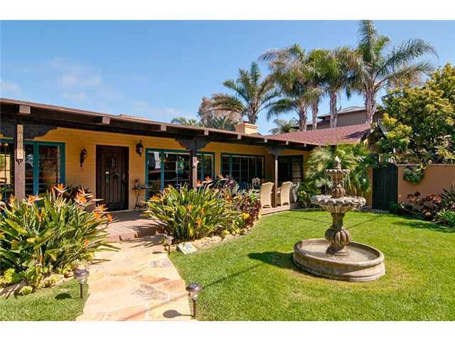 1139 Neptune Avenue, Encinitas, CA 92024