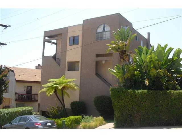 1124 Fresno Street #1, San Diego, CA 92110