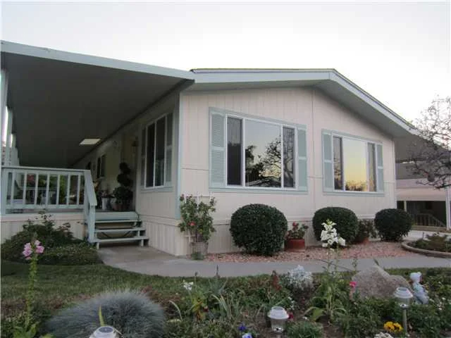 8975 Lawrence Welk Drive #353, Escondido, CA 92026