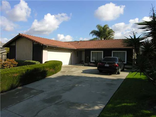 865 Granada Drive, Oceanside, CA 92056