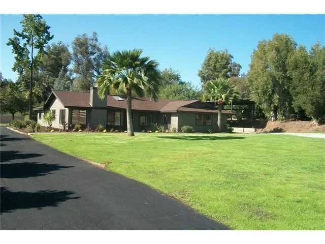 11532 Valle Vista Road, Lakeside, CA 92040
