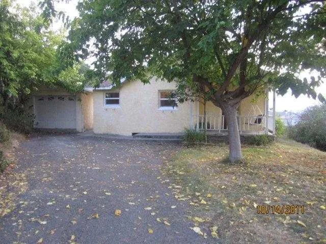 424 Rancho Vista Road, Vista, CA 92083