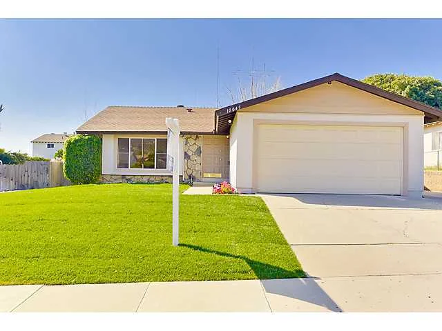 10045 Shaggybark Drive, Santee, CA 92071