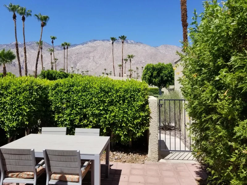 302 Tiffany, Palm Springs, CA 92262