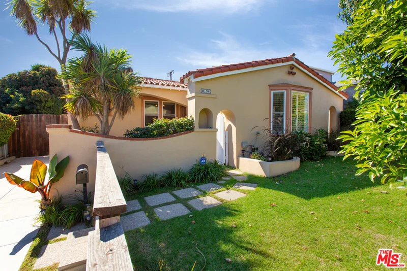 6136 74th, Los Angeles, CA 90045