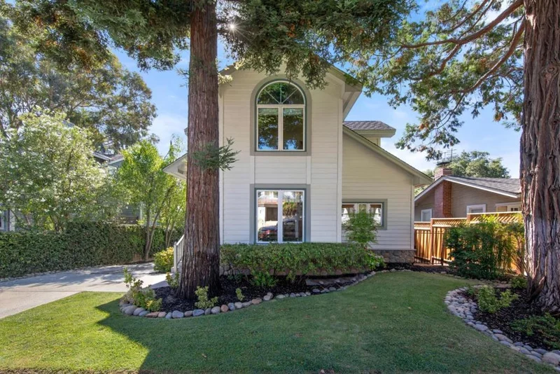 420 University, Los Gatos, CA 95032