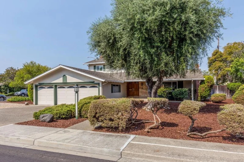 2724 Fairbrook, Mountain View, CA 94040