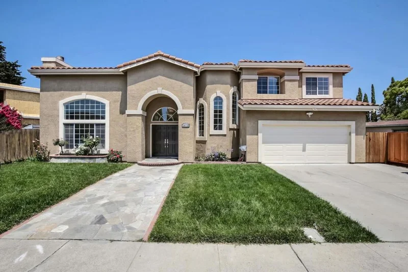 18775 Hanna, Cupertino, CA 95014