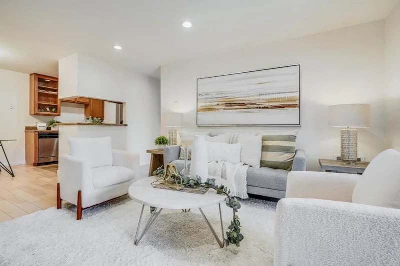 880 Fremont #106, Sunnyvale, CA 94087