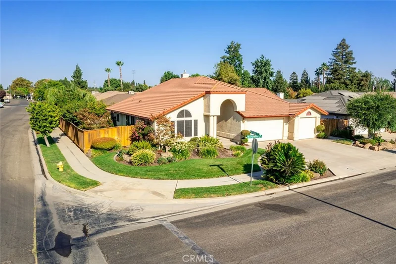 508 Heatherwood, Madera, CA 93637