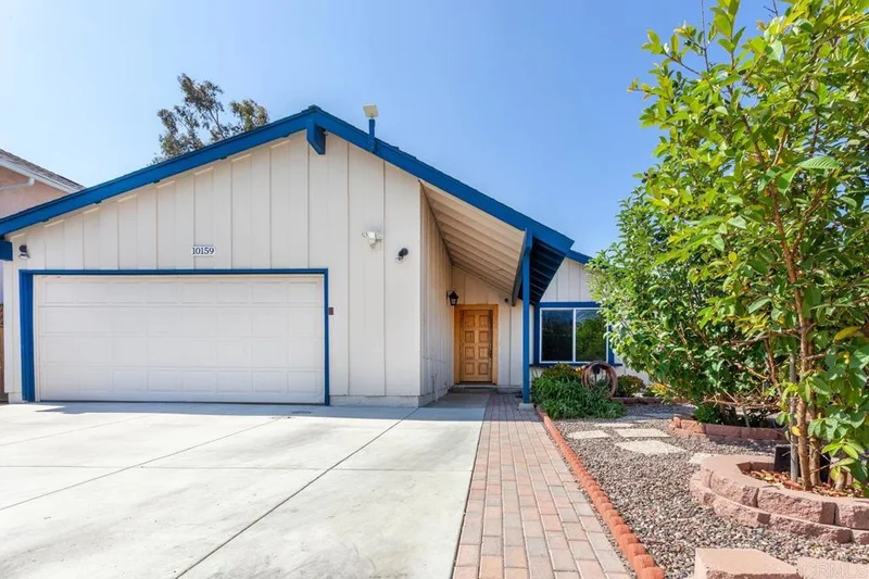10159 Zapata, San Diego, CA 92126