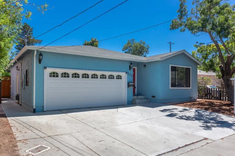 622 Flynn, Redwood City, CA 94063