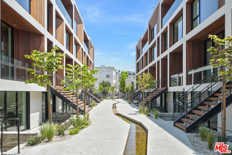 618 Van Ness #4, Los Angeles, CA 90005