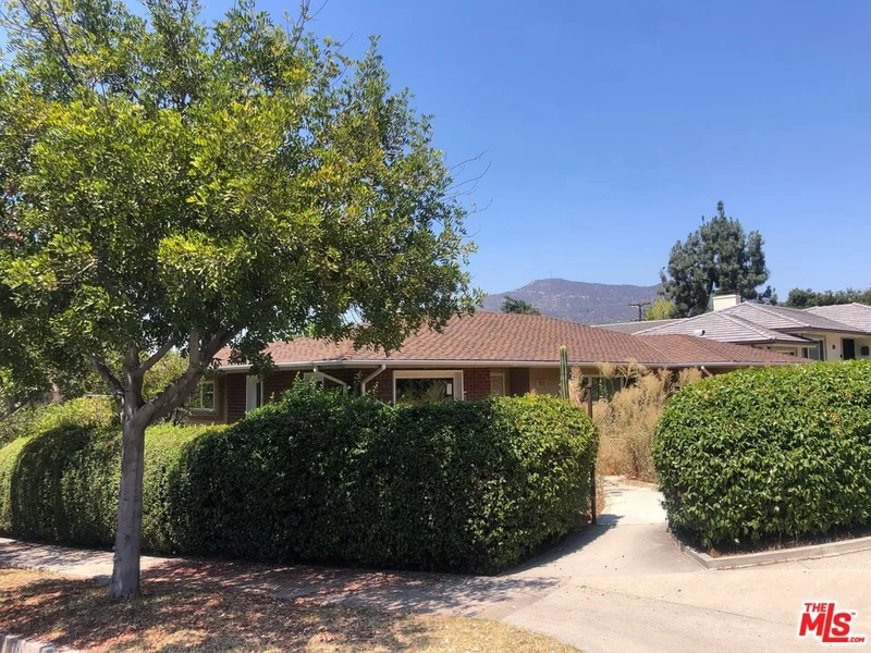 901 Sylvanoak, Glendale, CA 91206
