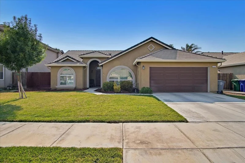227 Sunburst, Los Banos, CA 93635