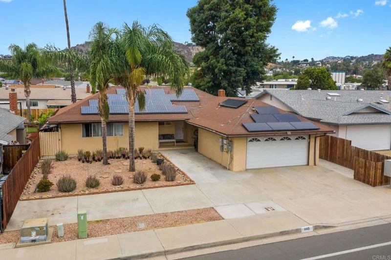 1140 El Norte Pkwy, Escondido, CA 92027