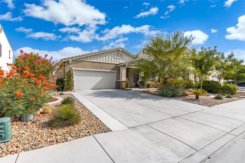 1124 Fortuna, Perris, CA 92571