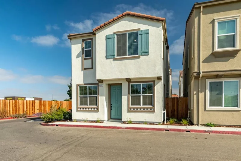 1180 Julia Circle, Hollister, CA 95023