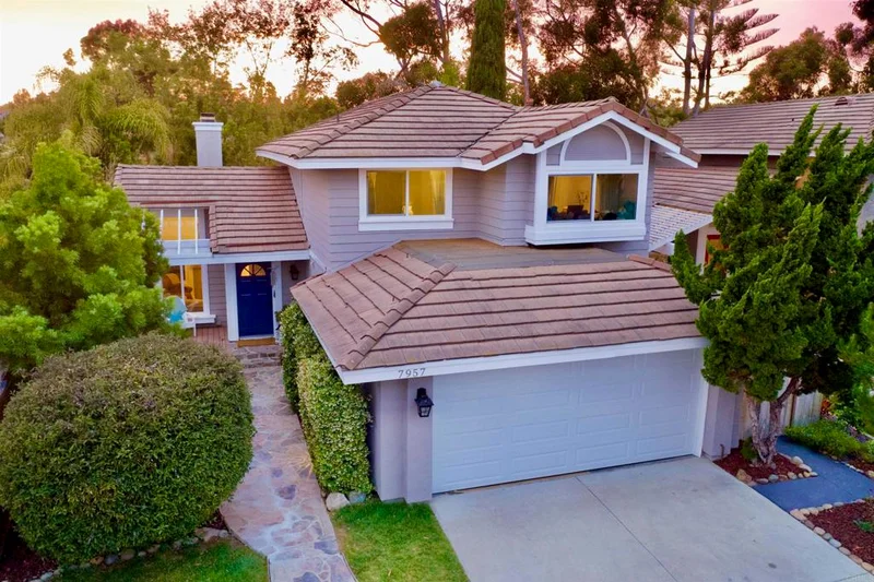 7957 Calle Madrid, Carlsbad, CA 92009