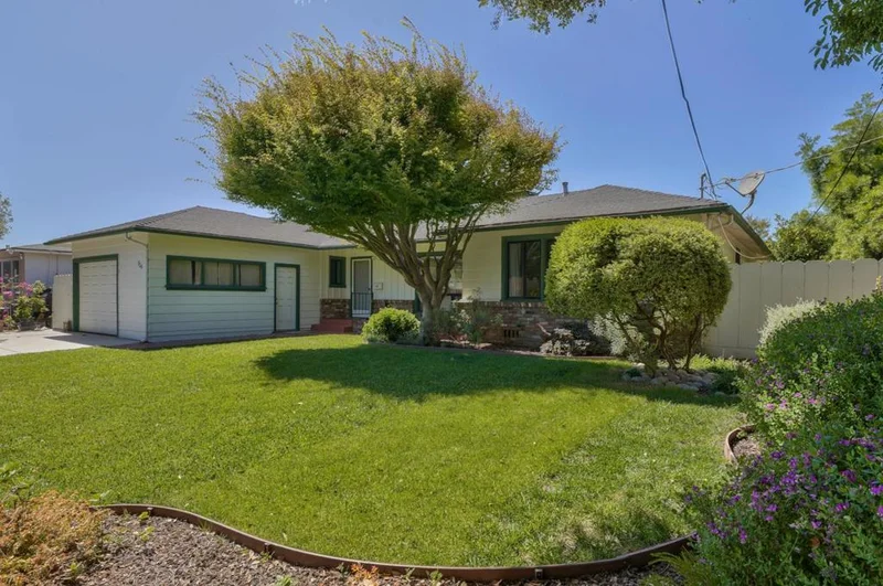 906 Bautista Drive, Salinas, CA 93901