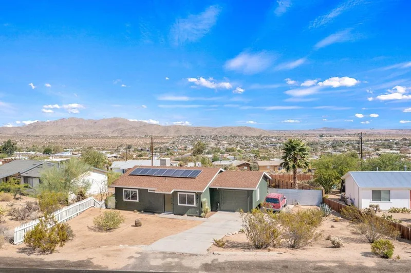 61828 Crest Circle, Joshua Tree, CA 92252