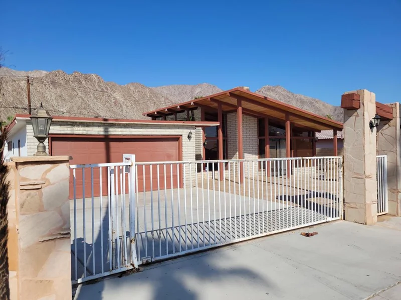 52401 Avenida Obregon, La Quinta, CA 92253
