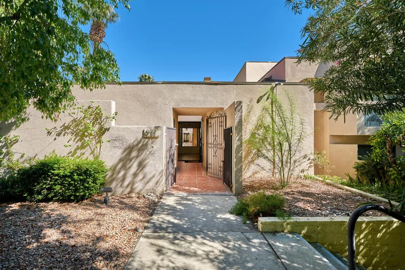 911 Village, Palm Springs, CA 92262