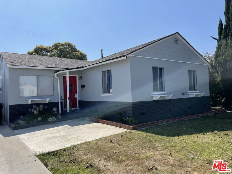 22918 Doble, Torrance, CA 90502