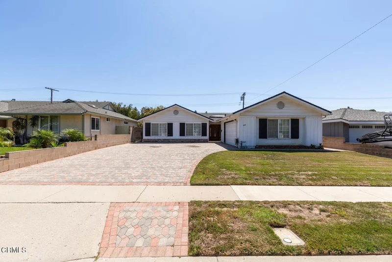 5476 Lafayette, Ventura, CA 93003