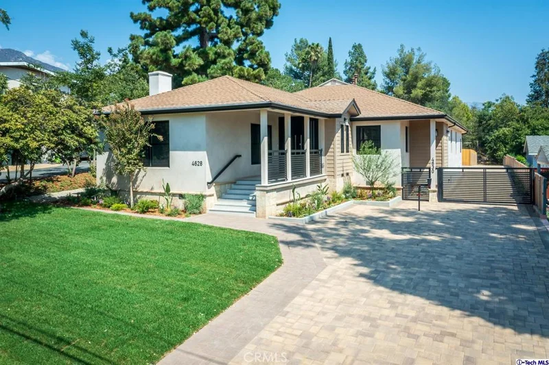 4628 El Camino Corto, La Canada Flintridge, CA 91011