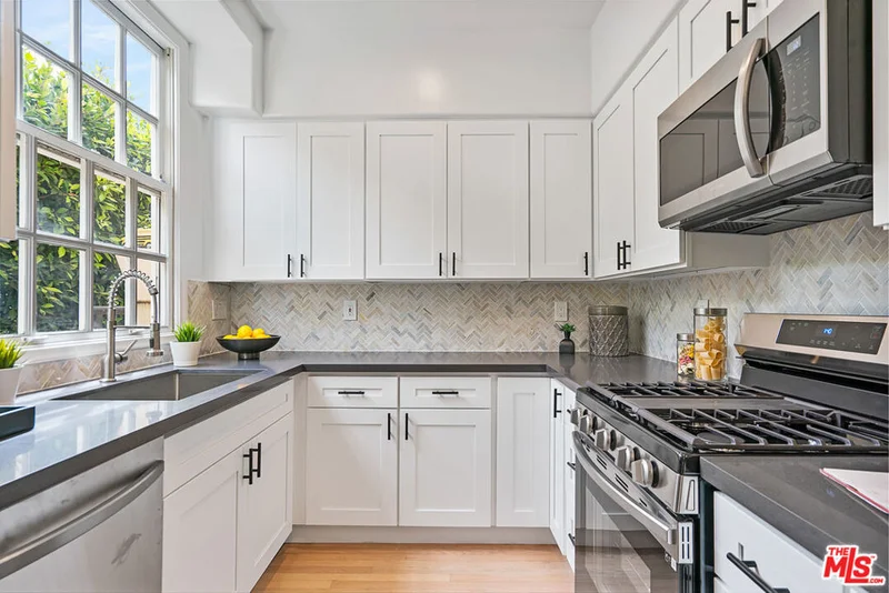 1127 20th, Santa Monica, CA 90403