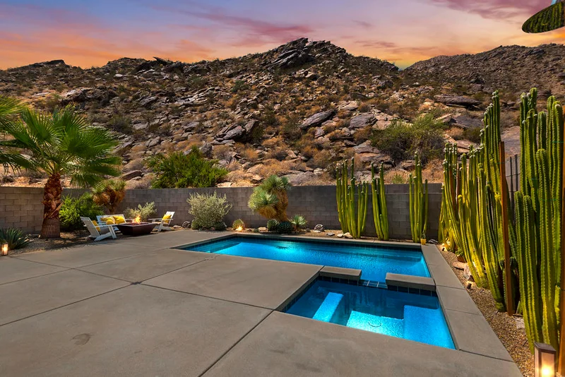 1129 Iris, Palm Springs, CA 92264