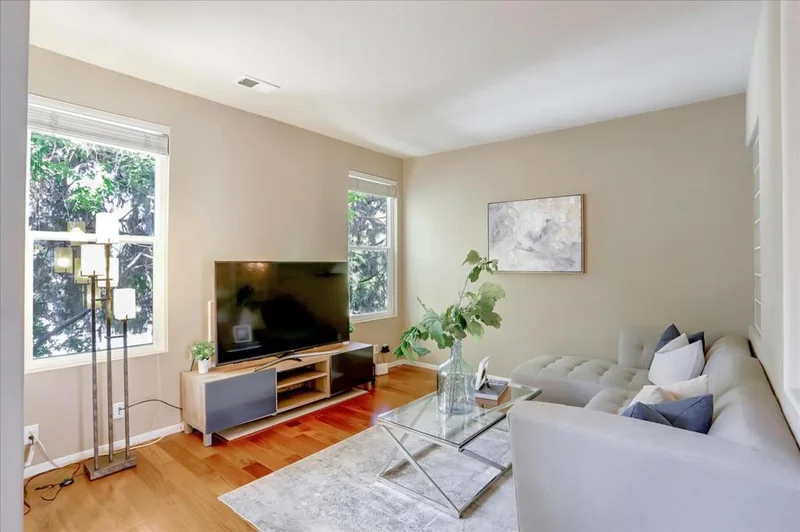 425 Navaro #118, San Jose, CA 95134