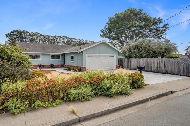 512 Metzgar, Half Moon Bay, CA 94019