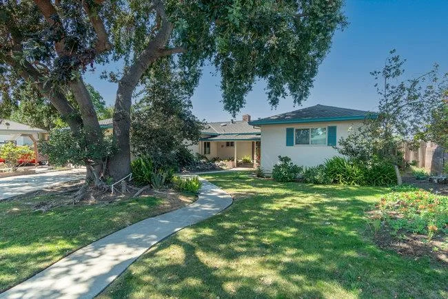 1890 Village, Hollister, CA 95023
