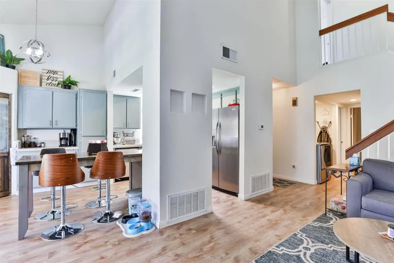 8553 Dortha, Santee, CA 92071